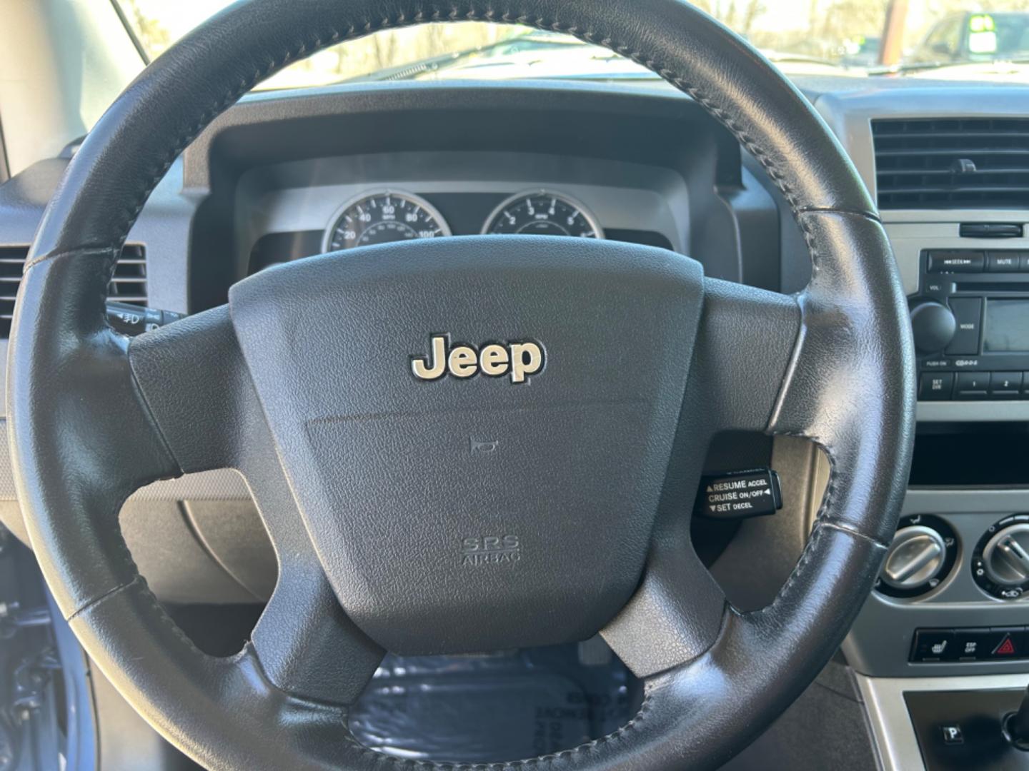 2007 /Gray JEEP COMPASS SPORT (1J8FF47W17D) with an 2.4L engine, 5-Speed Manual transmission, located at 3030 CY Ave, Casper, WY, 82604, (307) 265-3830, 42.827816, -106.357483 - Photo#12